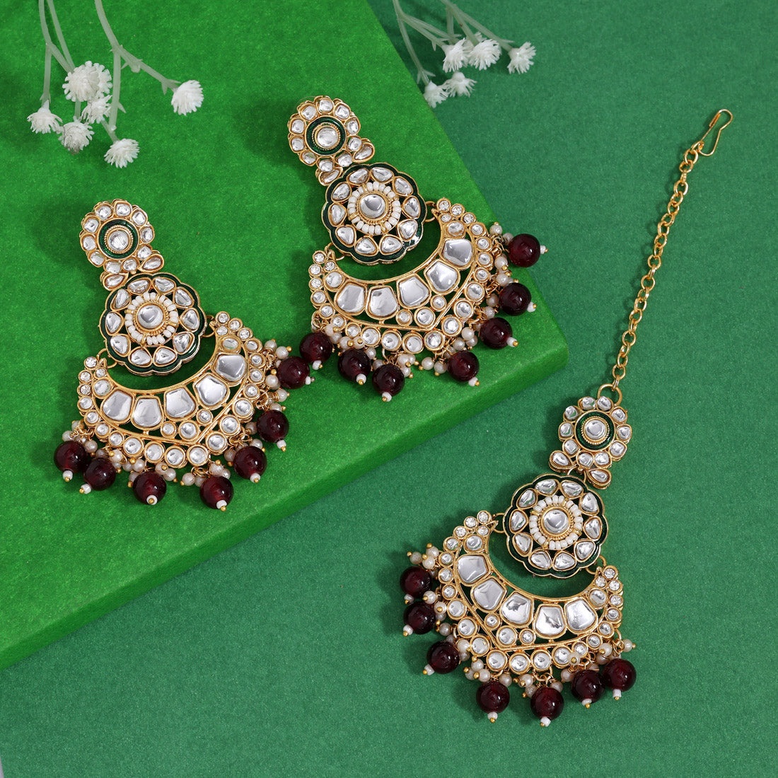 Maroon Color Kundan Earrings With Maang Tikka (KDTE570MRN - preyans.com