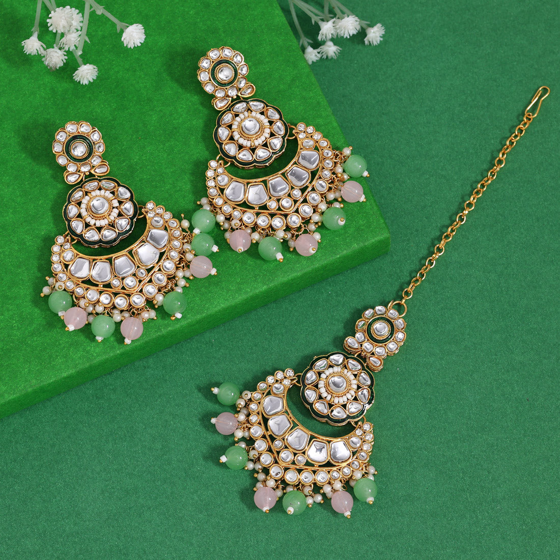 Pink & Pista Green Color Kundan Earrings With Maang Tikka (KDTE570PNKPGRN - preyans.com