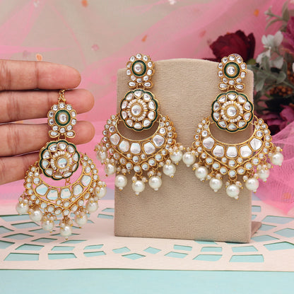 White Color Kundan Earrings With Maang Tikka (KDTE570WHT - preyans.com