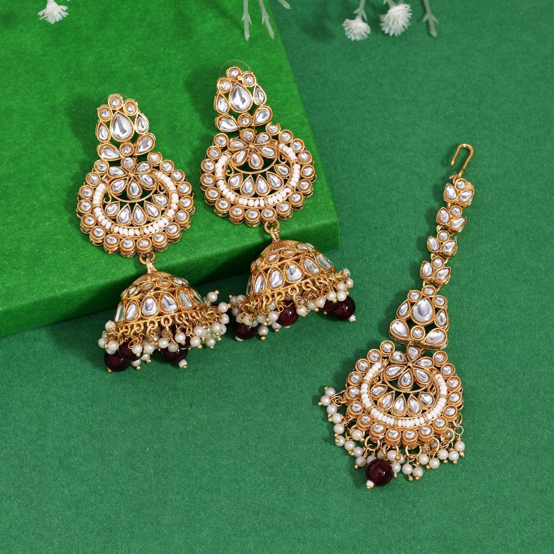 Maroon Color Kundan Earrings With Maang Tikka (KDTE571MRN - preyans.com