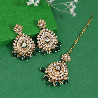 Green Color Kundan Earrings With Maang Tikka (KDTE572GRN - preyans.com