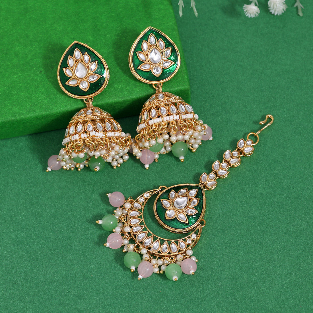 Pink & Pista Green Color Kundan Earrings With Maang Tikka (KDTE573PNKPGRN - preyans.com