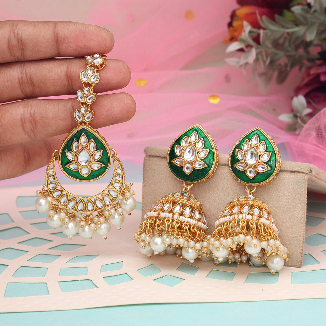 White Color Kundan Earrings With Maang Tikka (KDTE573WHT - preyans.com