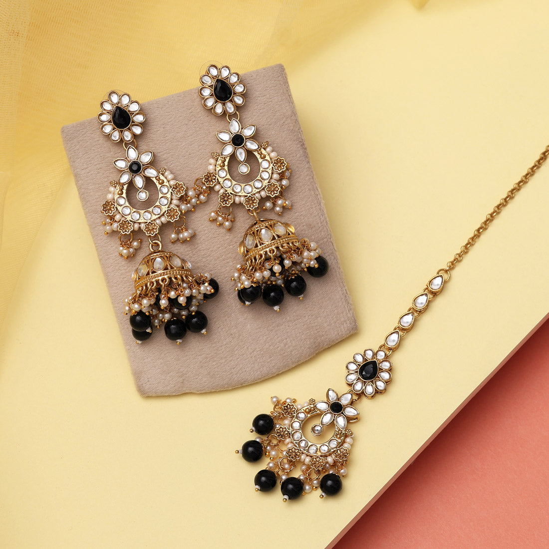 Black Color Kundan Earrings With Maang Tikka (KDTE575BLK) - preyans.com