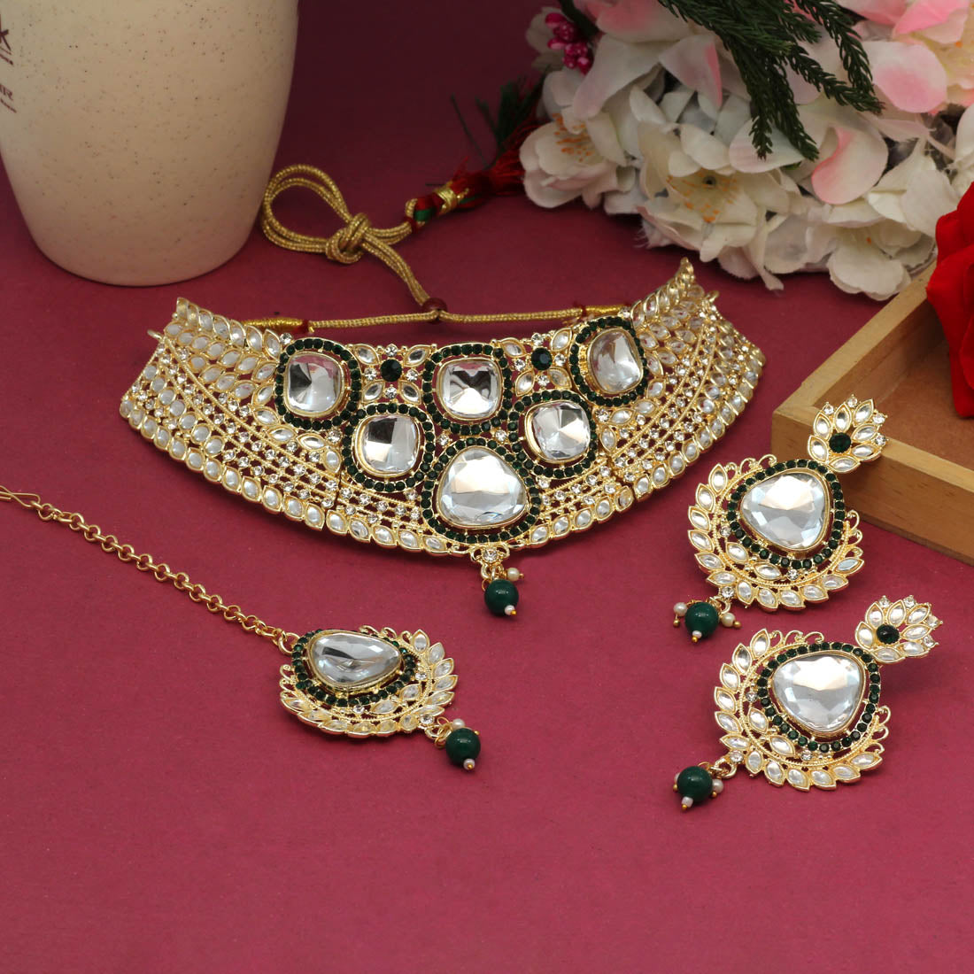 Green Color Choker Kundan Necklace Set (KN1124GRN) - preyans.com