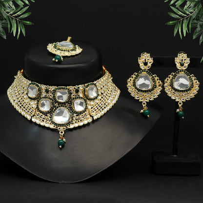 Green Color Choker Kundan Necklace Set (KN1124GRN) - preyans.com