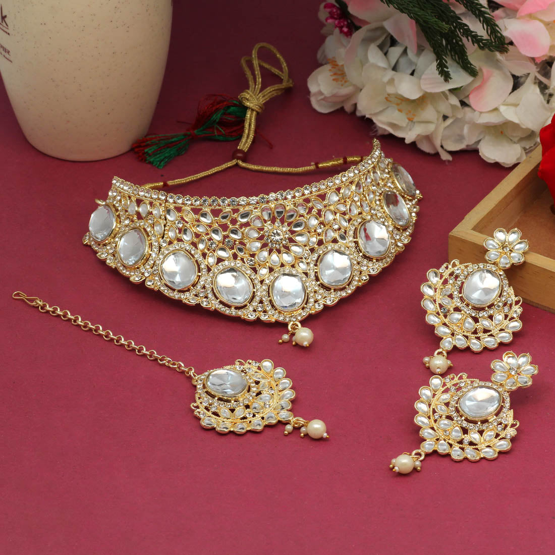 White Color Choker Kundan Necklace Set (KN1128WHT) - preyans.com