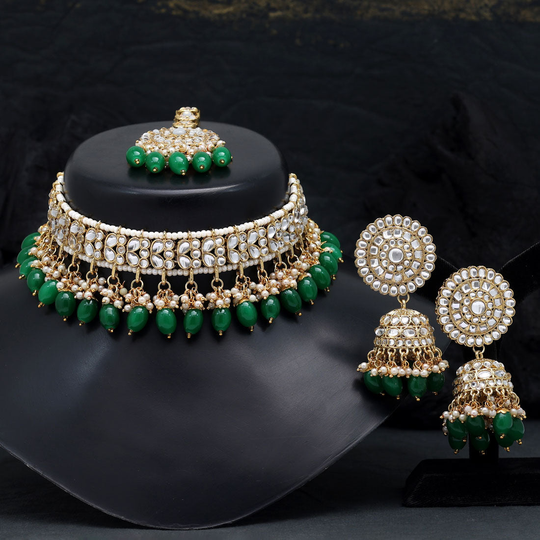 Green Color Choker Kundan Necklace Set (KN1314GRN) - preyans.com