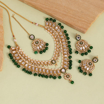 Green Color Kundan Necklace Set (KN1358GRN) - Preyans.com