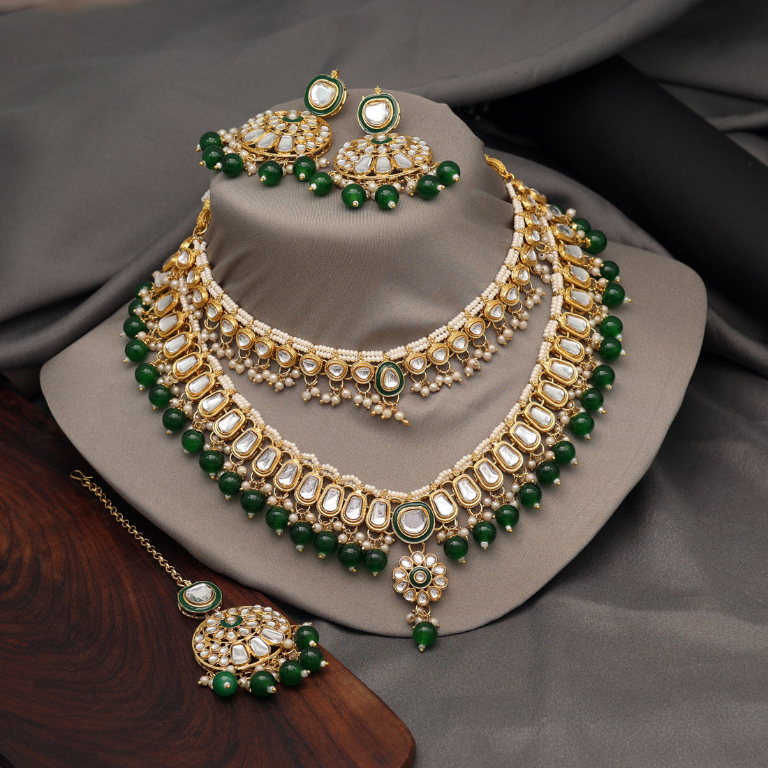 Green Color Kundan Necklace Set (KN1358GRN) - Preyans.com