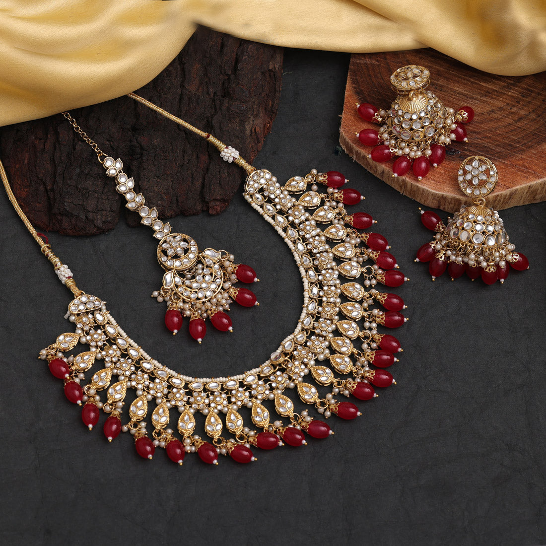 Red Color Kundan Necklace Set (KN1375RED) - Preyans.com