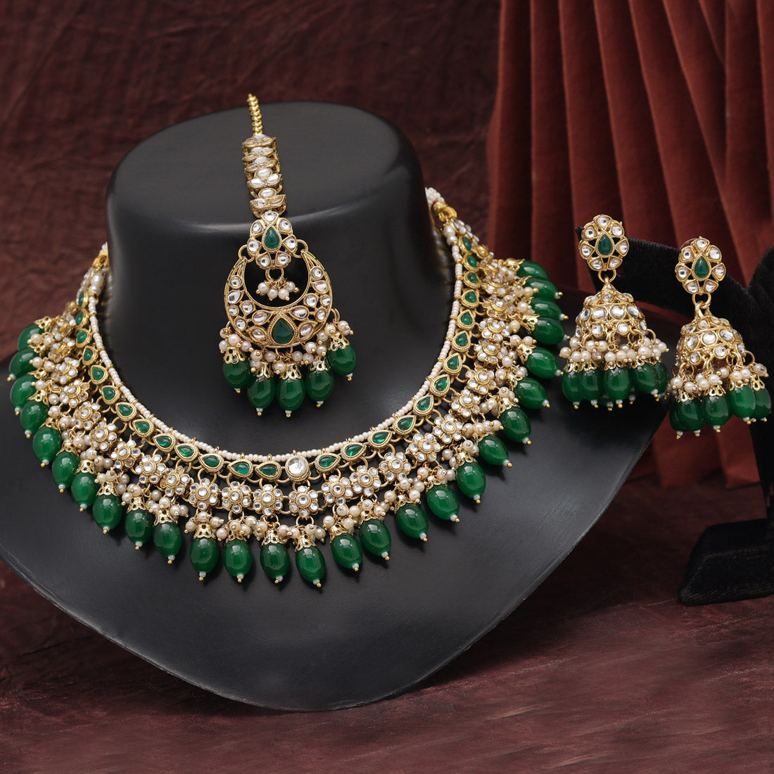 Green Color Kundan Necklace Set (KN1376GRN) - preyans.com