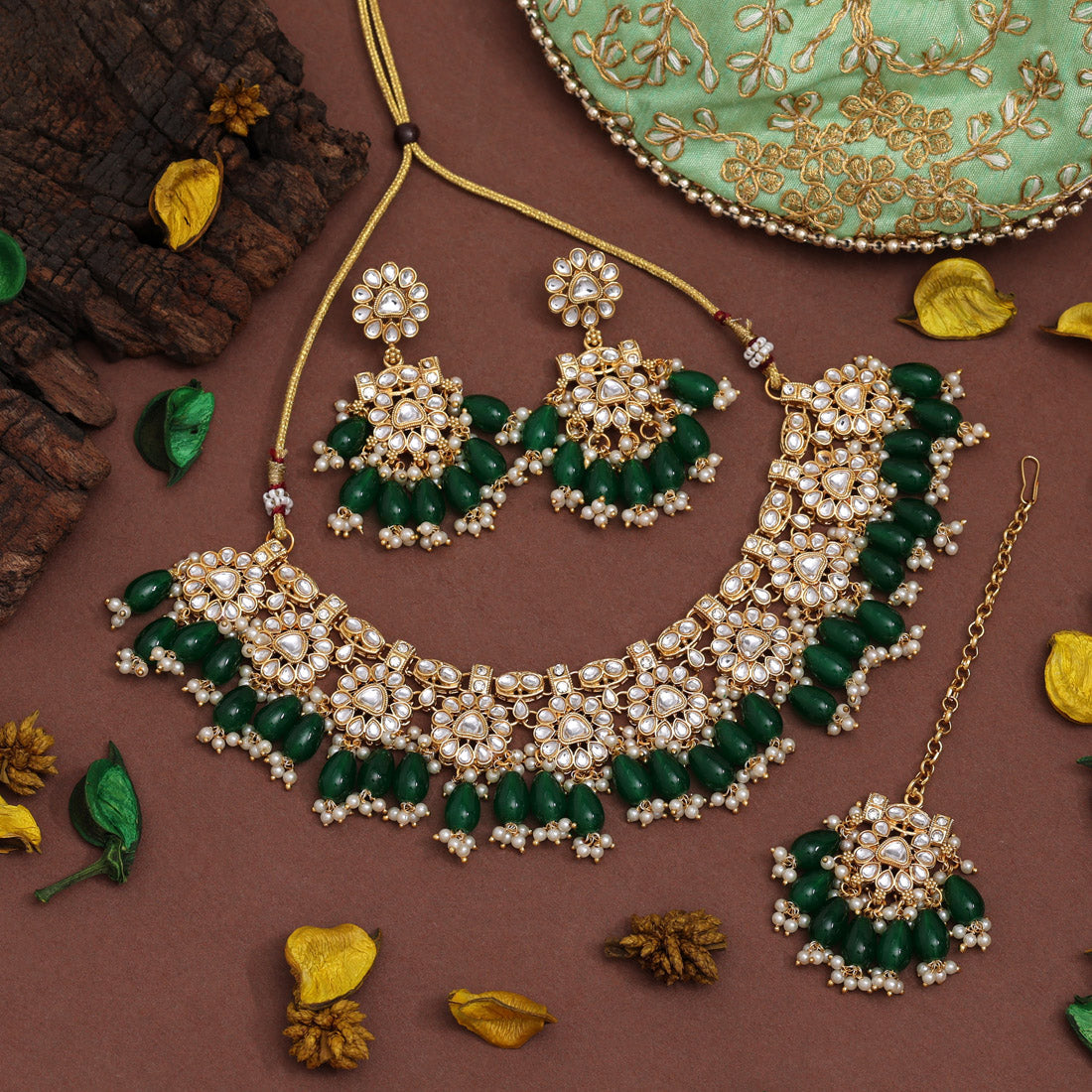 Green Color Kundan Necklace Set (KN1417GRN) - Preyans.com