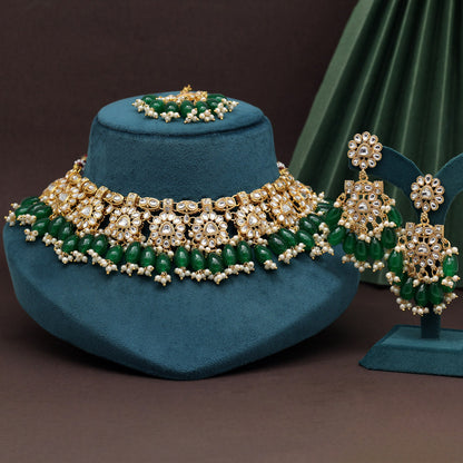 Green Color Kundan Necklace Set (KN1417GRN) - Preyans.com