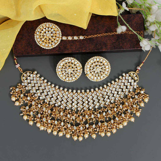 Gold Color Kundan Necklace Set (KN828GLD) - preyans.com