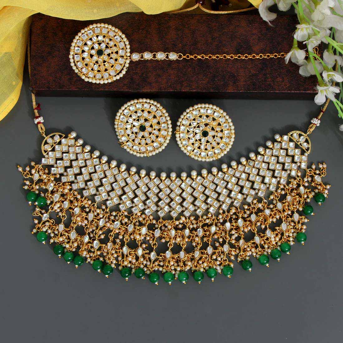 Green Color Kundan Necklace Set (KN828GRN) - preyans.com