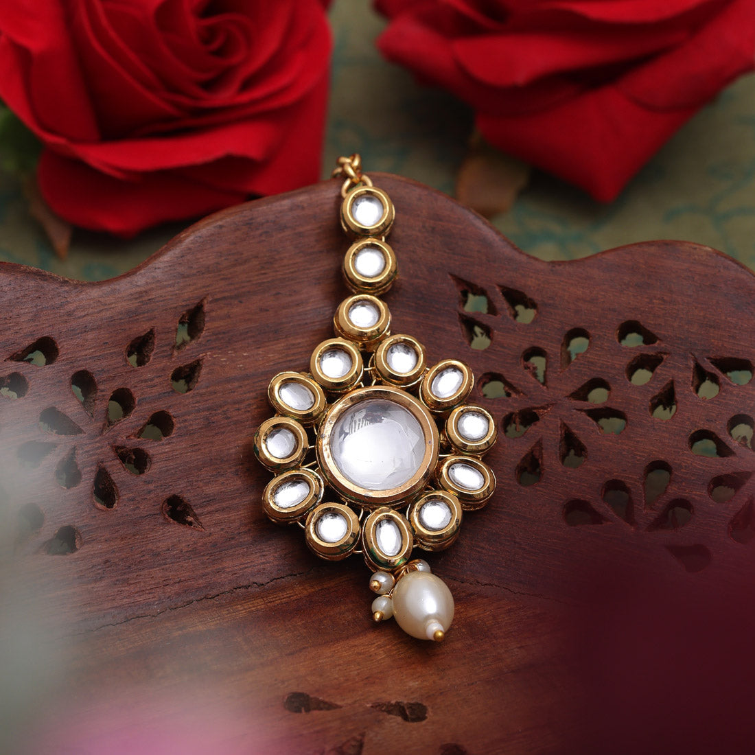 White Color Back Side Meena Work Kundan Maang Tikka (MTK565WHT) - preyans.com