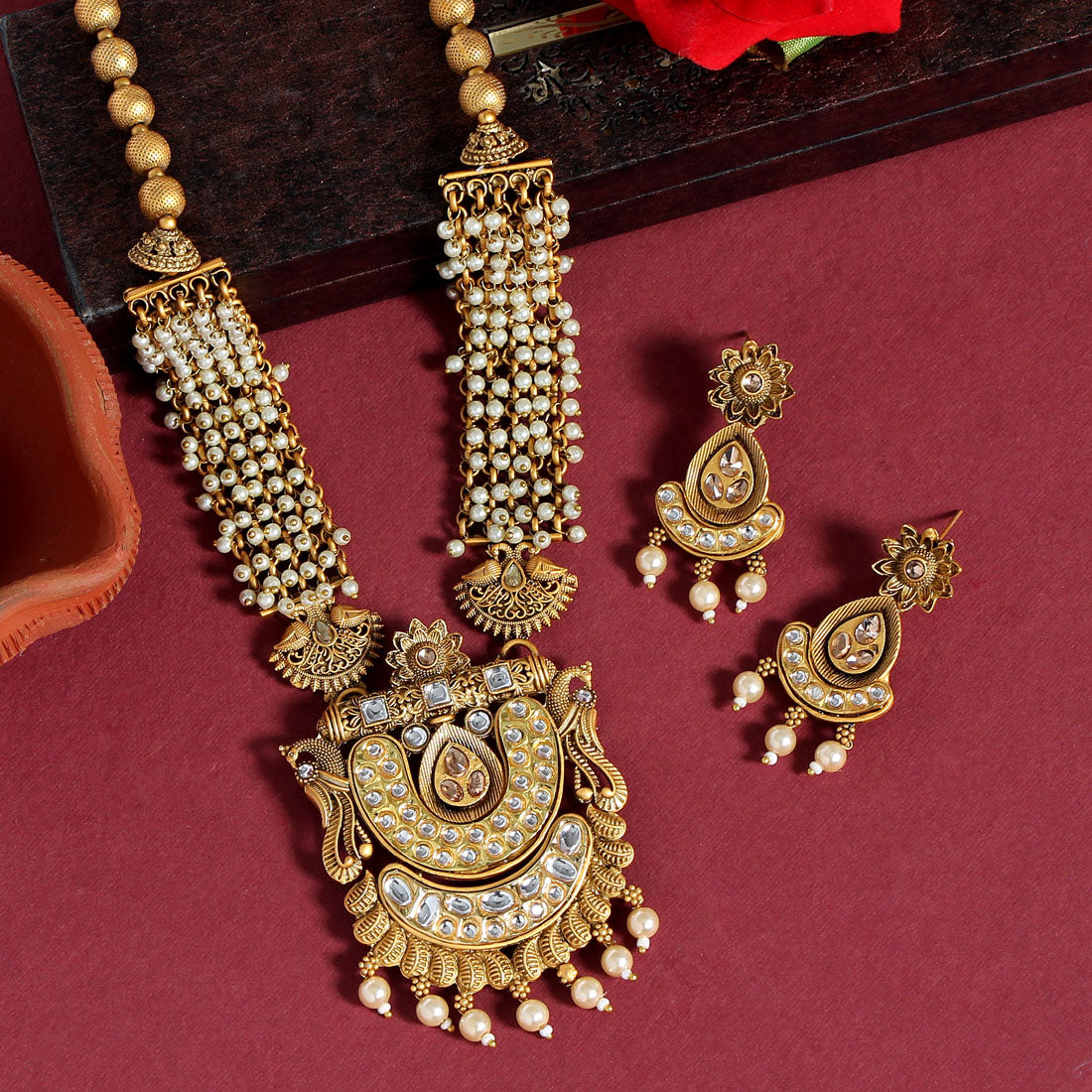 Gold Color Vilandi Kundan Matte Gold Rajwadi Temple Necklace Set (TPLN331GLD) - preyans.com